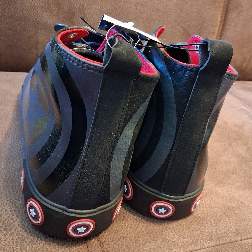 Marvel Men's High-Top Sneakers Captain America Dark Grey Size 11 1/2 - Picture 3 of 6